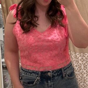 Francesca’s pink lace zip up crop top from the brand “mi Ami”
